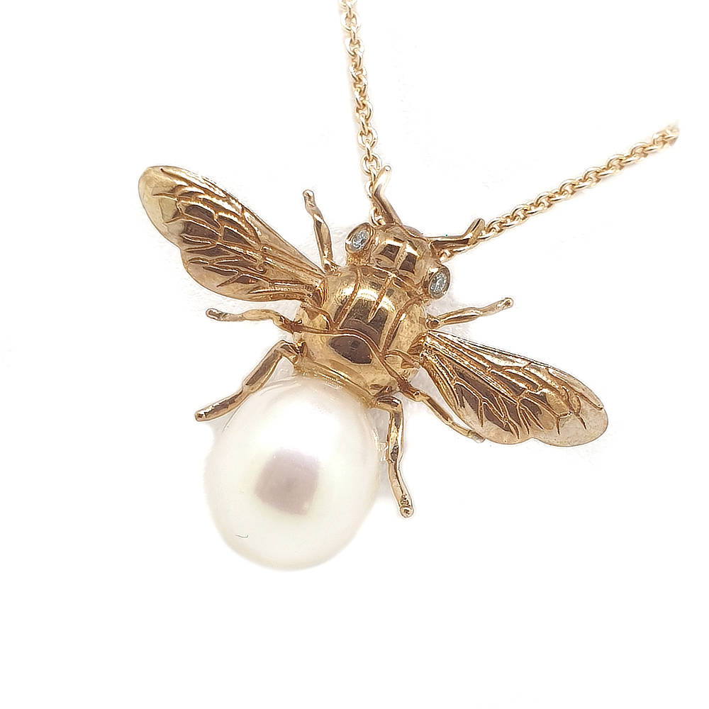 Pearl Set Bee Pendant