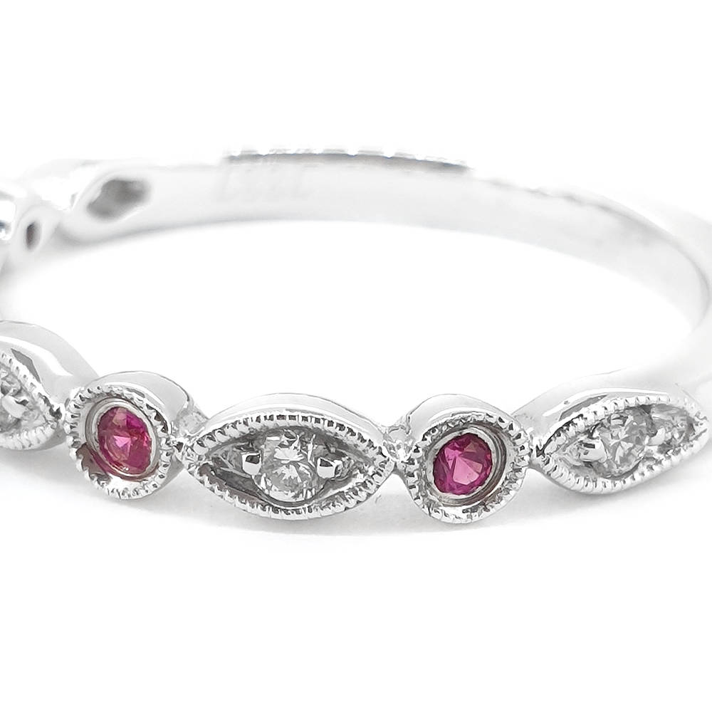 Pretty Pink Sapphire Ring