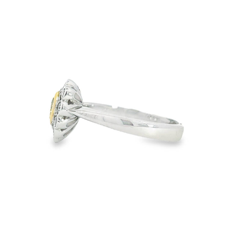 Aria Twist Ring