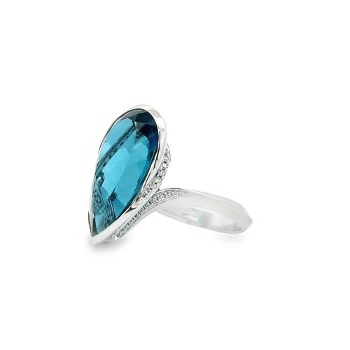 London Blue Aria Ring
